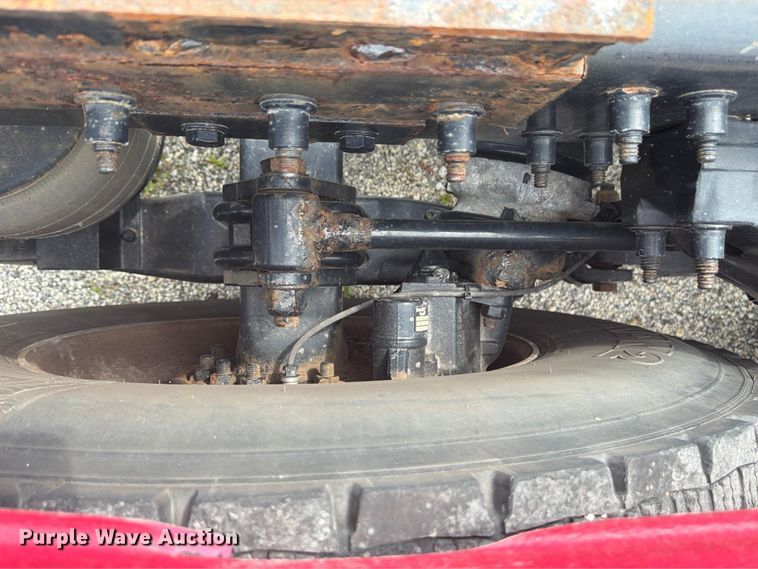 image for item FB5766 2020 Peterbilt 579 semi truck