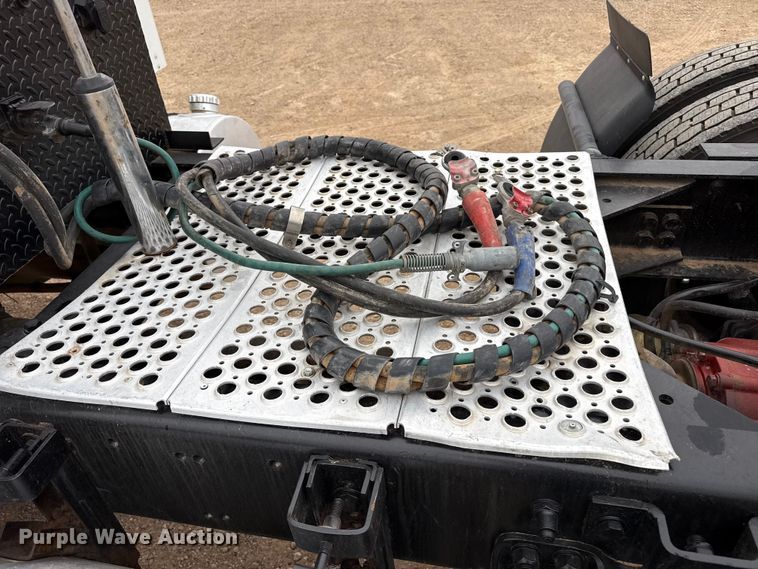 image for item FB6794 2008 Kenworth W900 semi truck