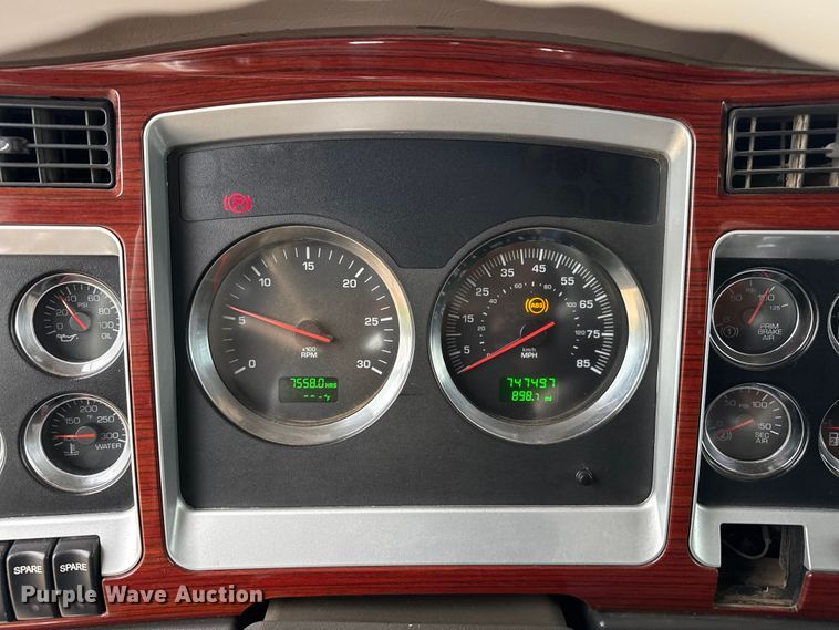 image for item FB6794 2008 Kenworth W900 semi truck
