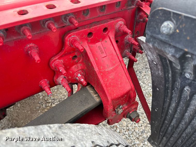 image for item FC1751 2015 Volvo VNL semi truck