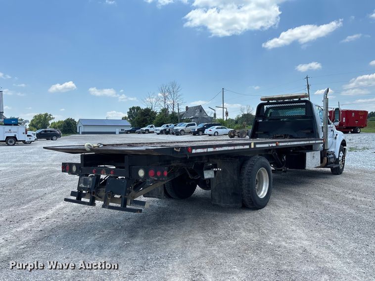 image for item FC1893 2006 Ford F750 Super Duty XLT rollback truck