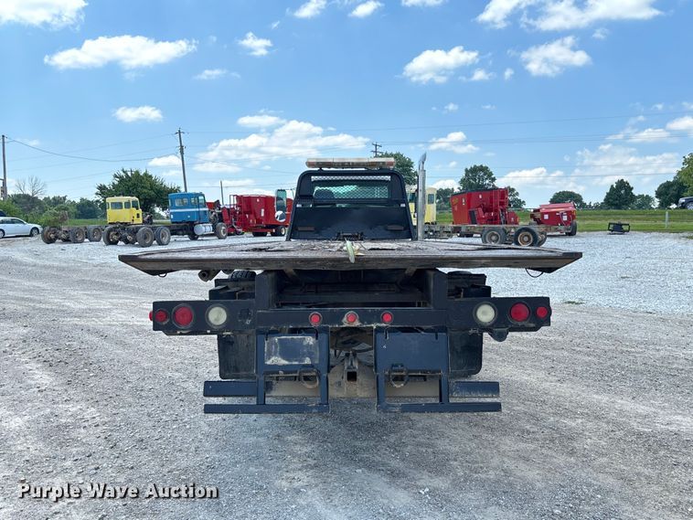 image for item FC1893 2006 Ford F750 Super Duty XLT rollback truck