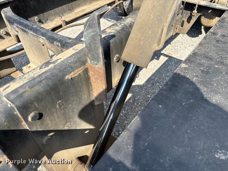 image for item FC1893 2006 Ford F750 Super Duty XLT rollback truck