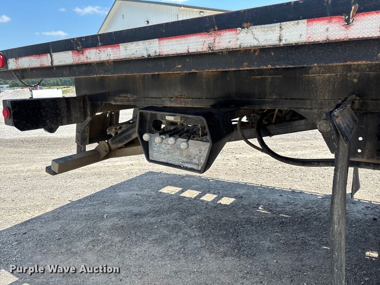 image for item FC1893 2006 Ford F750 Super Duty XLT rollback truck