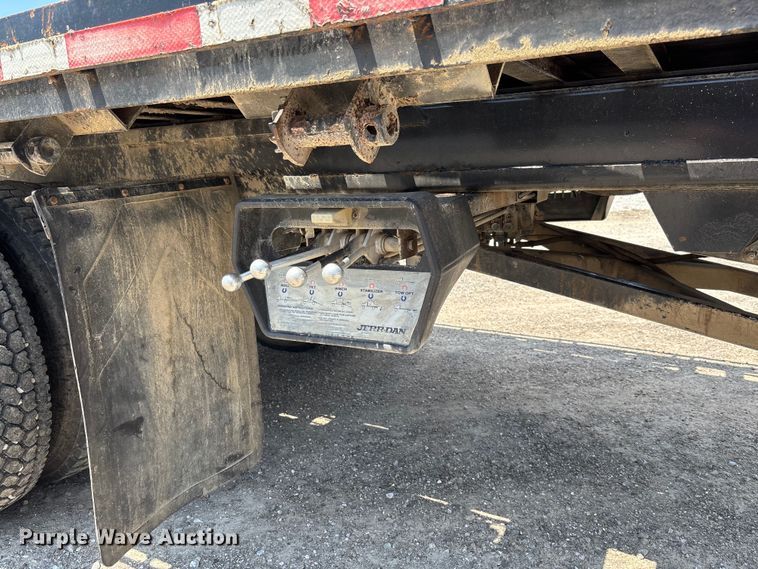 image for item FC1893 2006 Ford F750 Super Duty XLT rollback truck