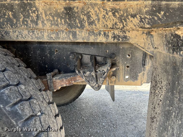image for item FC1893 2006 Ford F750 Super Duty XLT rollback truck
