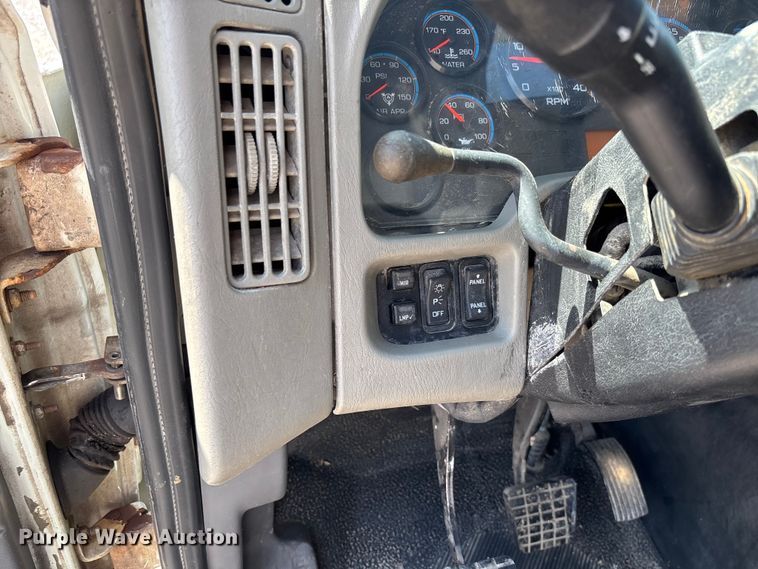 image for item FC1894 2008 International TranStar 8600 semi truck