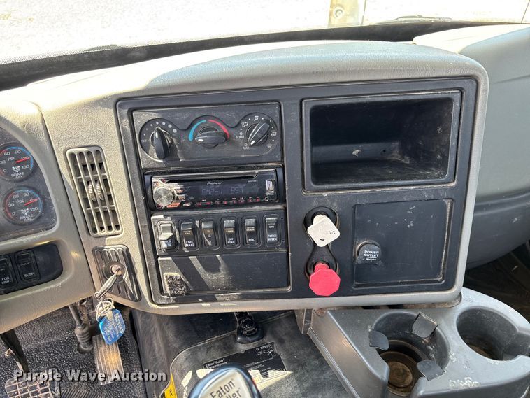 image for item FC1894 2008 International TranStar 8600 semi truck
