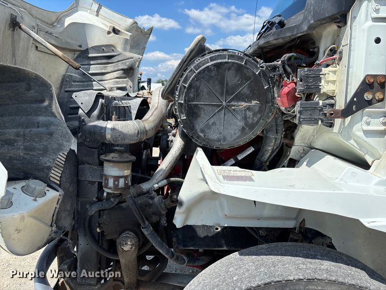 image for item FC1894 2008 International TranStar 8600 semi truck