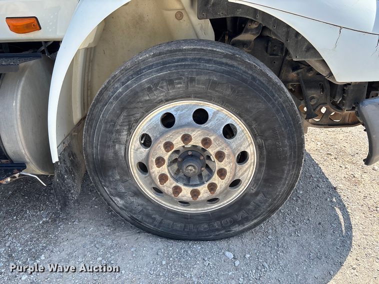 image for item FC1894 2008 International TranStar 8600 semi truck