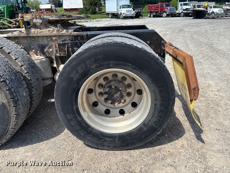 image for item FC1894 2008 International TranStar 8600 semi truck