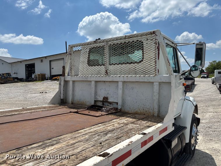 image for item FC1895 1998 International 8100 rollback truck