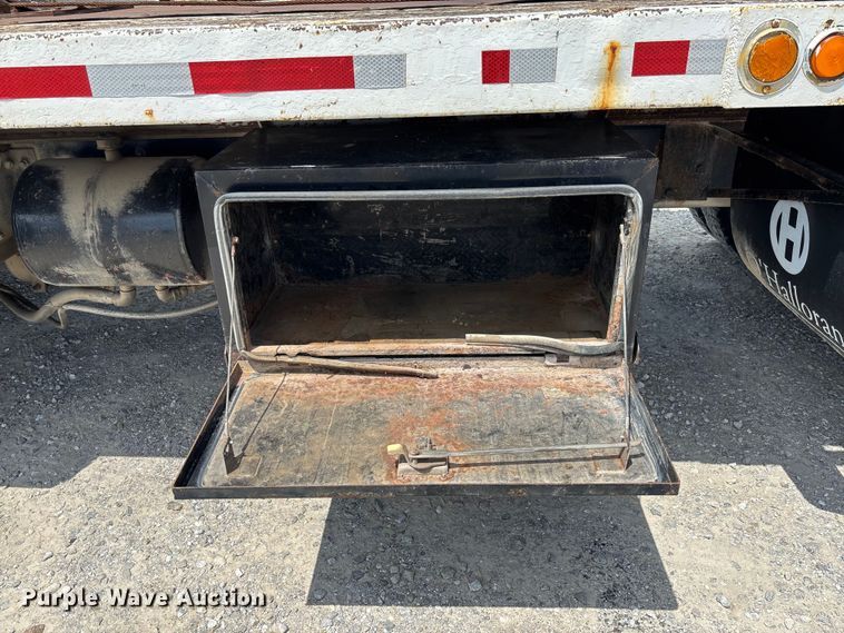 image for item FC1895 1998 International 8100 rollback truck