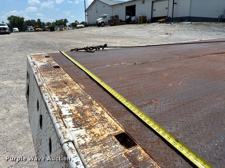 image for item FC1895 1998 International 8100 rollback truck
