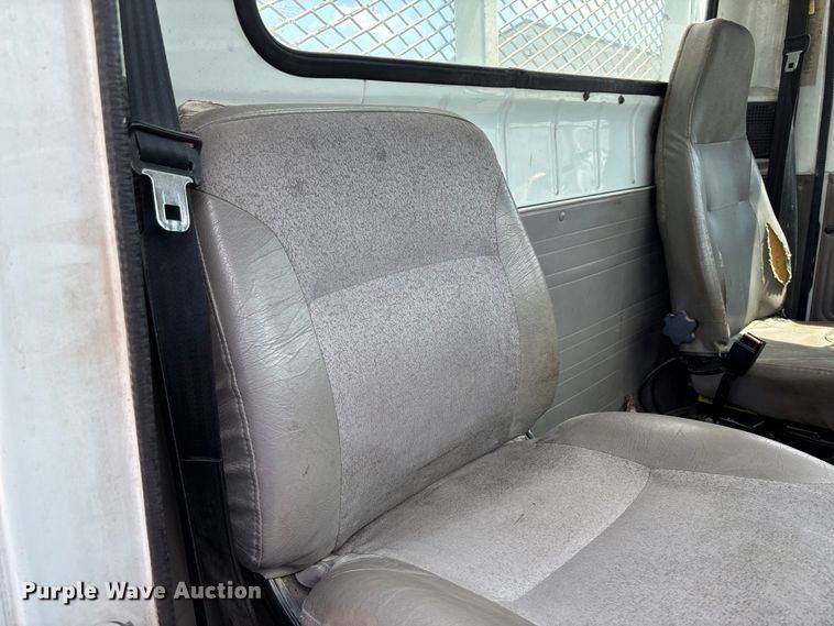 image for item FC1895 1998 International 8100 rollback truck