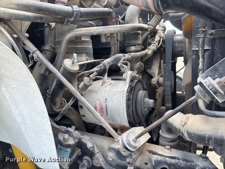 image for item FC1895 1998 International 8100 rollback truck