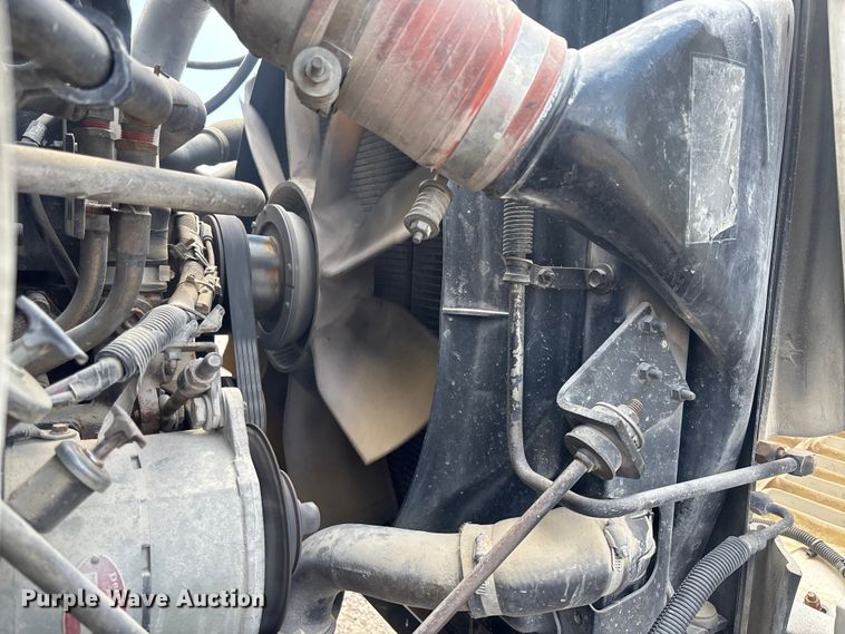image for item FC1895 1998 International 8100 rollback truck