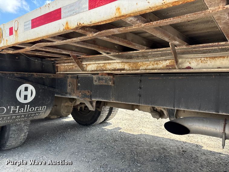 image for item FC1895 1998 International 8100 rollback truck