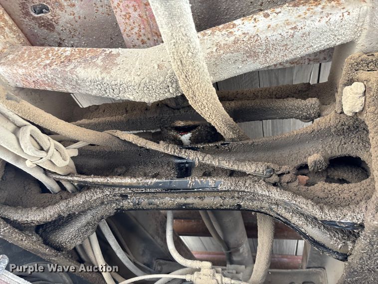 image for item FC1895 1998 International 8100 rollback truck