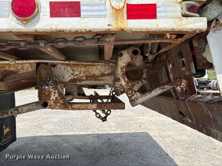 image for item FC1895 1998 International 8100 rollback truck