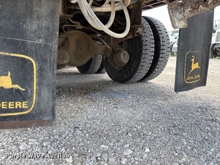 image for item FC1895 1998 International 8100 rollback truck