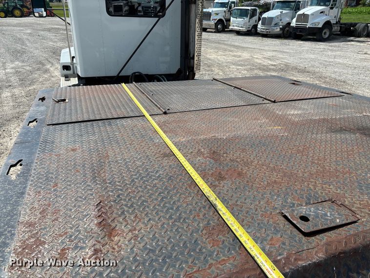 image for item FC1896 2008 Palomino Muvall double drop deck equipment trailer