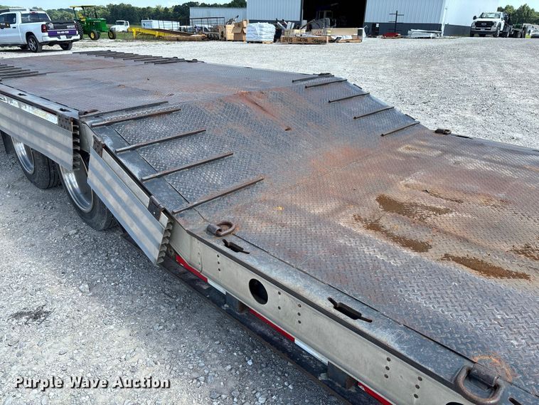 image for item FC1896 2008 Palomino Muvall double drop deck equipment trailer