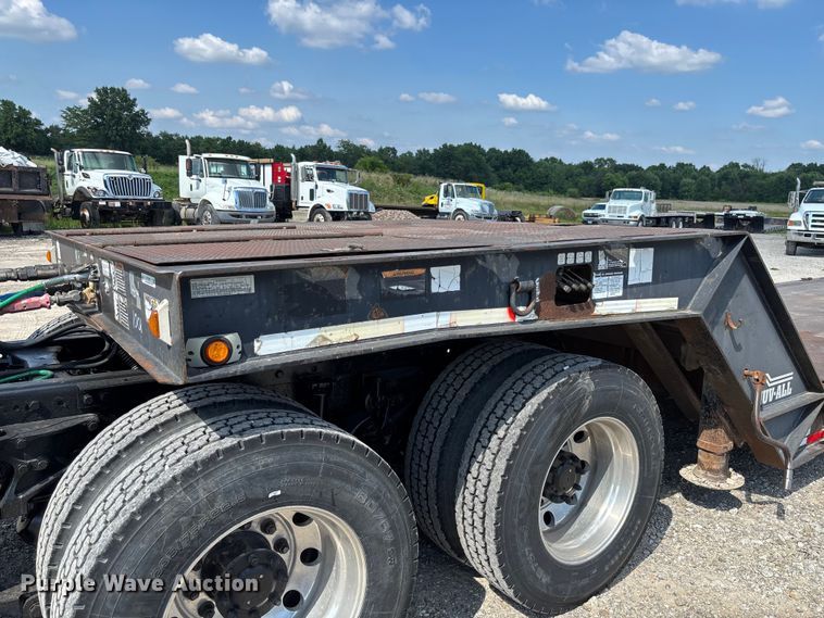 image for item FC1896 2008 Palomino Muvall double drop deck equipment trailer