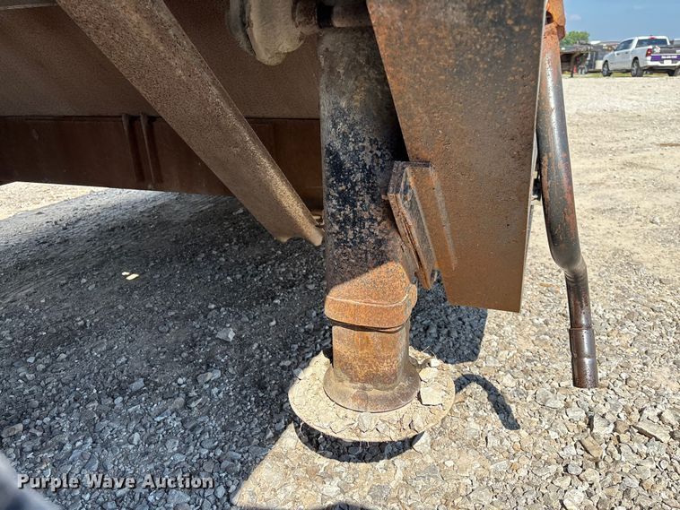 image for item FC1896 2008 Palomino Muvall double drop deck equipment trailer
