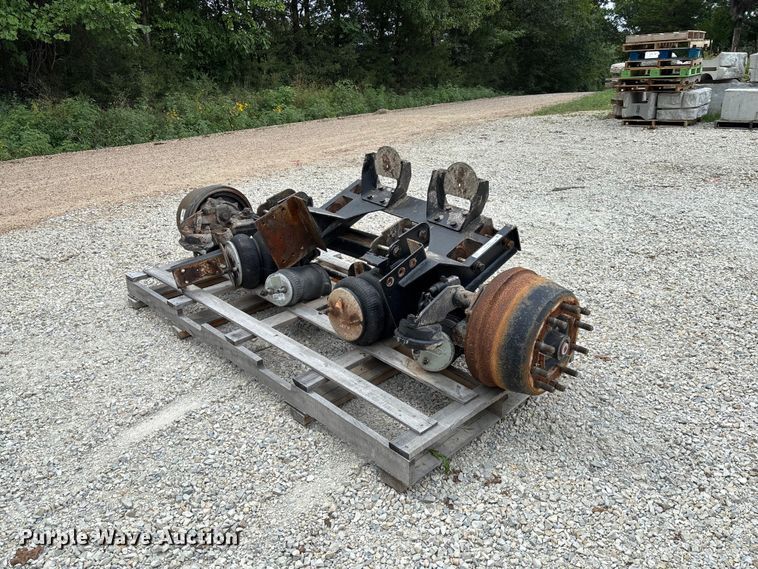 Lift axle assembly