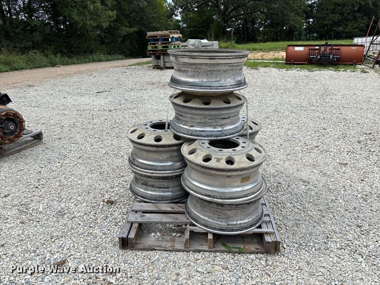 image for item FC1918 (8) Alcoa 22.5