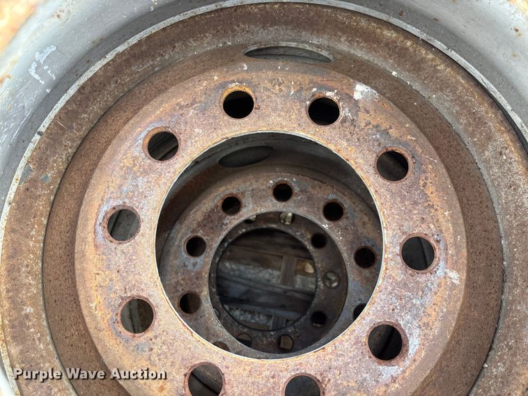 image for item FC1922 (6) 255/75R22.5 tires and wheels