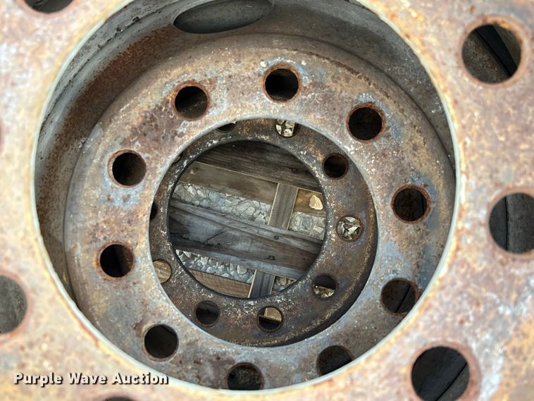 image for item FC1922 (6) 255/75R22.5 tires and wheels