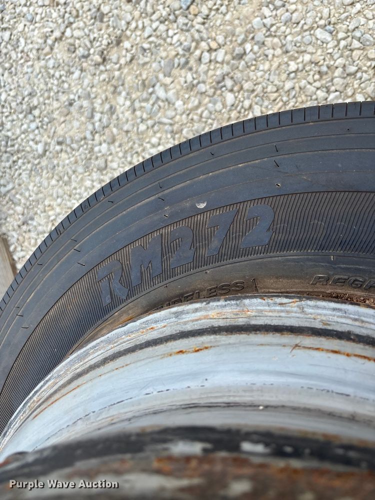 image for item FC1922 (6) 255/75R22.5 tires and wheels