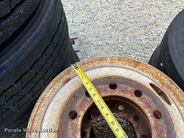 image for item FC1922 (6) 255/75R22.5 tires and wheels