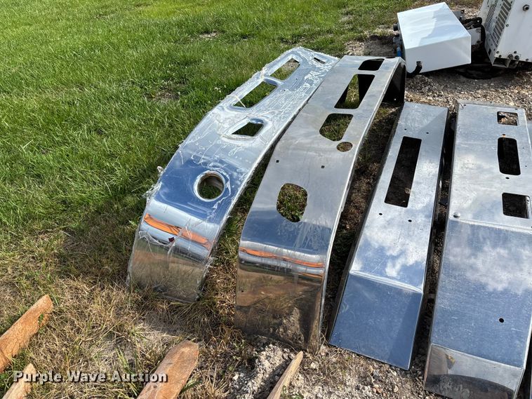 image for item FC1928 (8) front bumpers