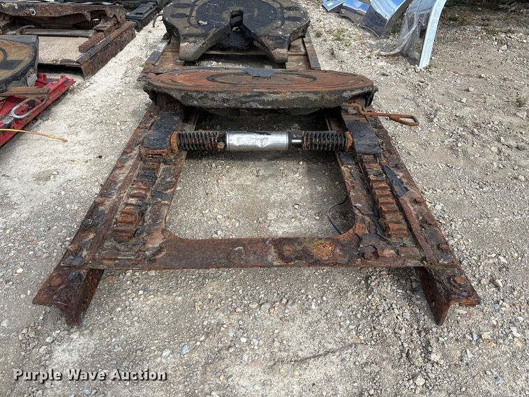 image for item FC1929 (6) sliding fifth wheel plates