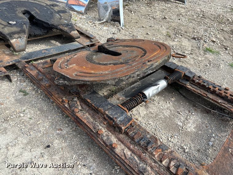 image for item FC1929 (6) sliding fifth wheel plates