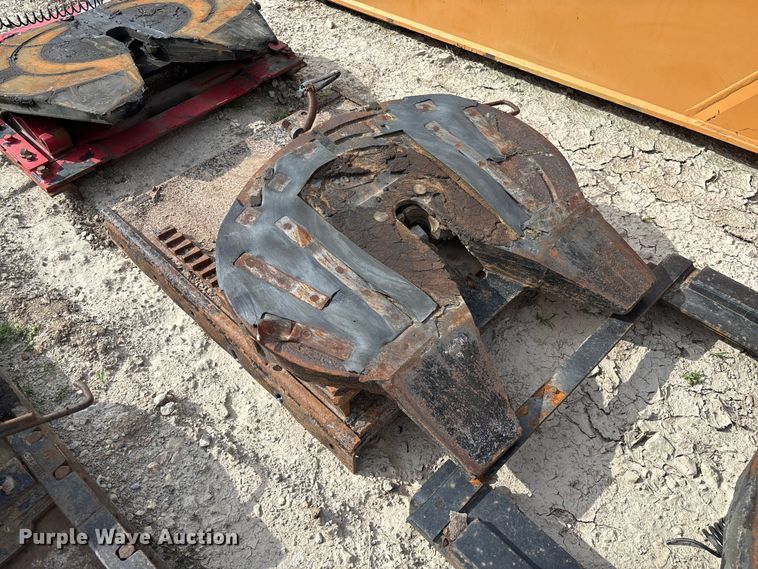 image for item FC1929 (6) sliding fifth wheel plates