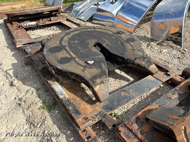 image for item FC1929 (6) sliding fifth wheel plates