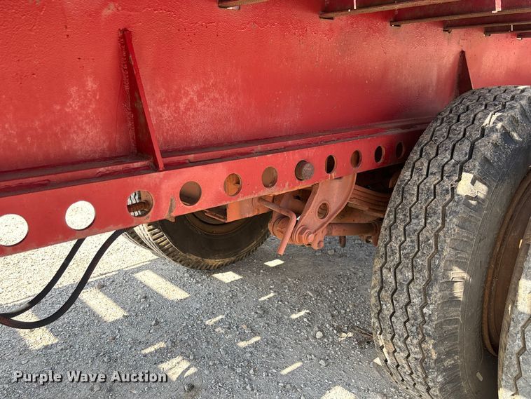 image for item FC1930 1968 John Evans HI43 flatbed trailer