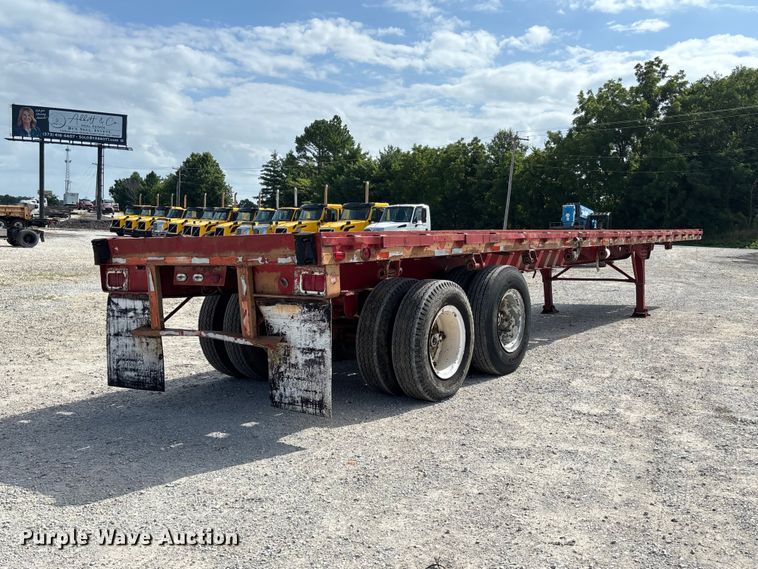 image for item FC1931 1974 Trailmobile flatbed trailer