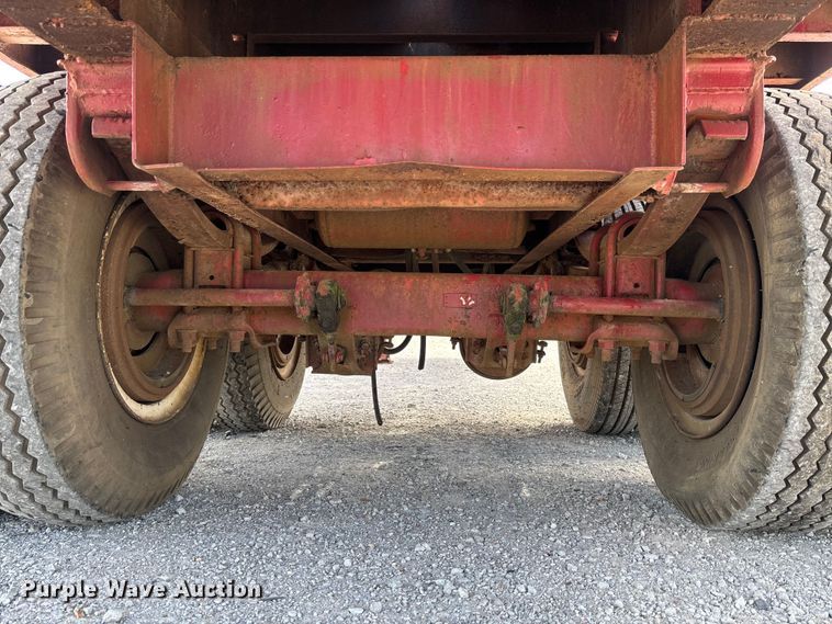 image for item FC1931 1974 Trailmobile flatbed trailer