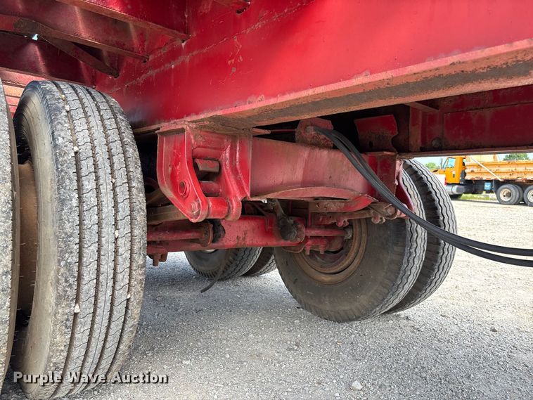 image for item FC1931 1974 Trailmobile flatbed trailer