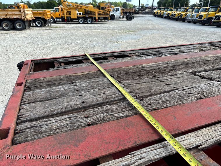 image for item FC1931 1974 Trailmobile flatbed trailer