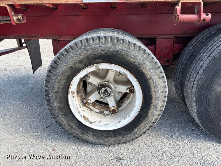 image for item FC1931 1974 Trailmobile flatbed trailer