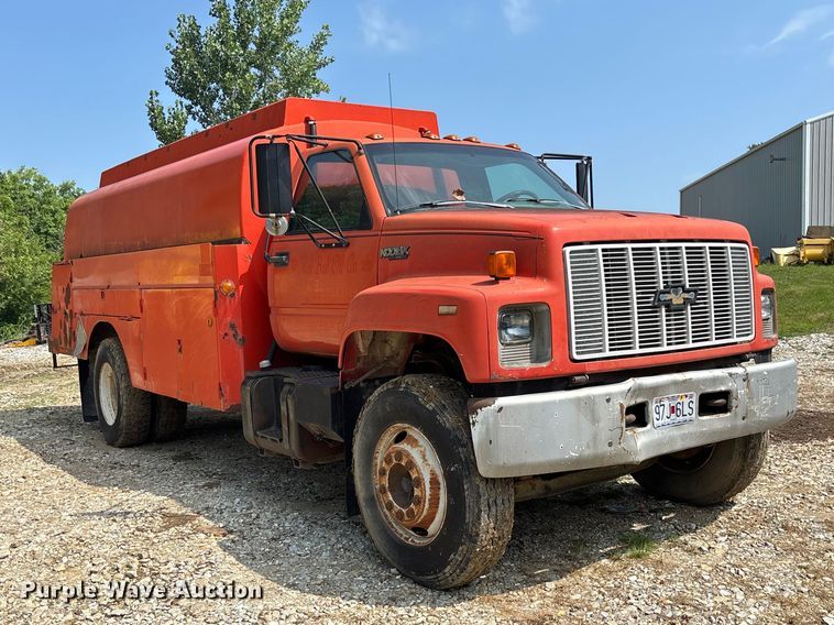 image for item FC1967 1993 Chevrolet C7 Kodiak fuel truck