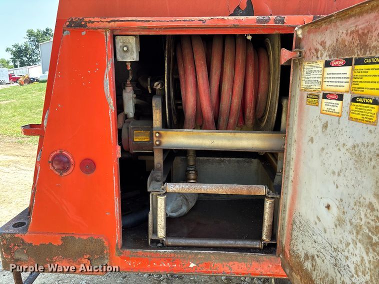 image for item FC1967 1993 Chevrolet C7 Kodiak fuel truck