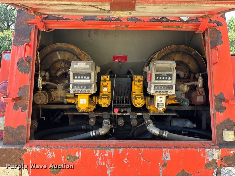 image for item FC1967 1993 Chevrolet C7 Kodiak fuel truck