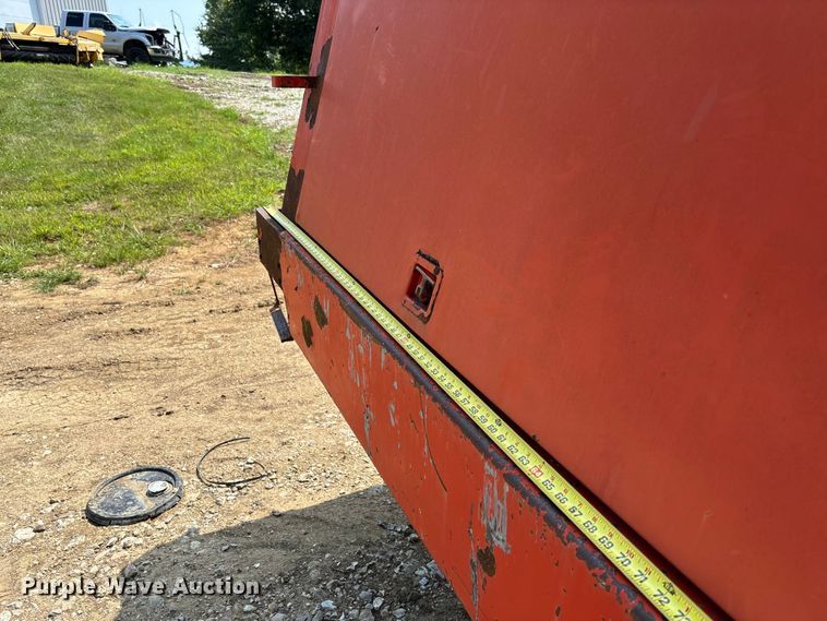 image for item FC1967 1993 Chevrolet C7 Kodiak fuel truck